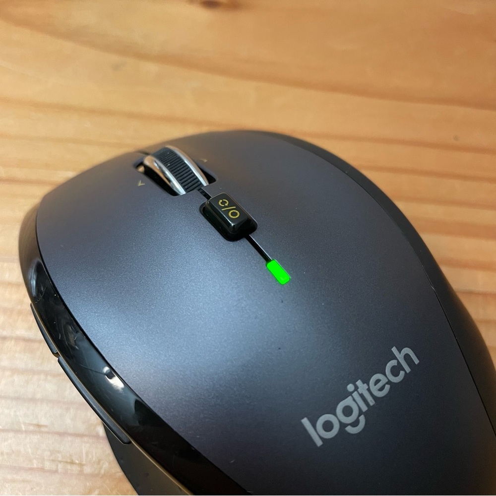 LOGITECH M705 WIRELESS 5 BUTTON MOUSE Optical Fast Scrolling For Mac Windows - Picture 2 of 9